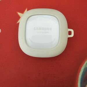 Samsung White Earbuds Protective Case